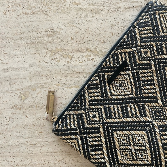 Kestrel Woven Bag - Picture 2 of 3